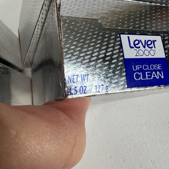 Lever 2000 Original 4 Pack Perfectly Fresh New Bar Soap 4.5oz Old Formula - Picture 5 of 9